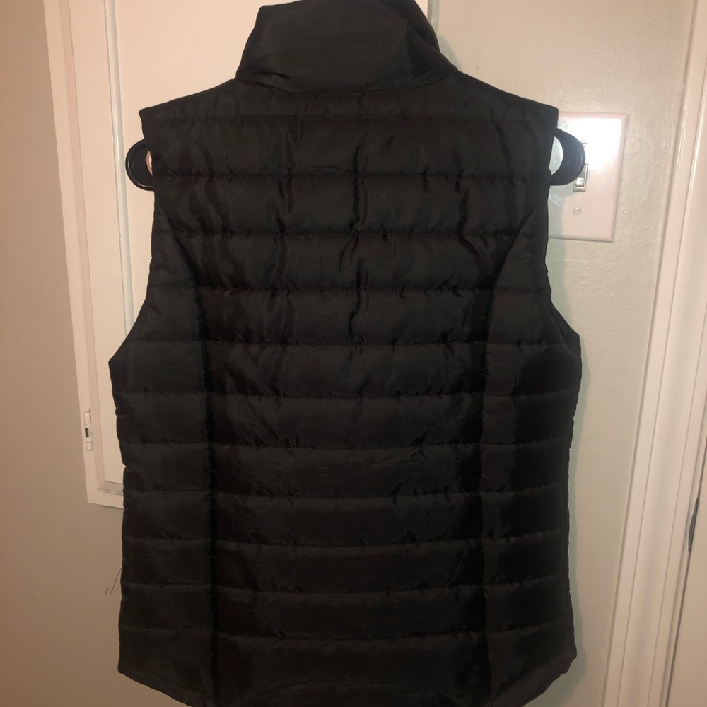 Vest - Picture 2 of 5